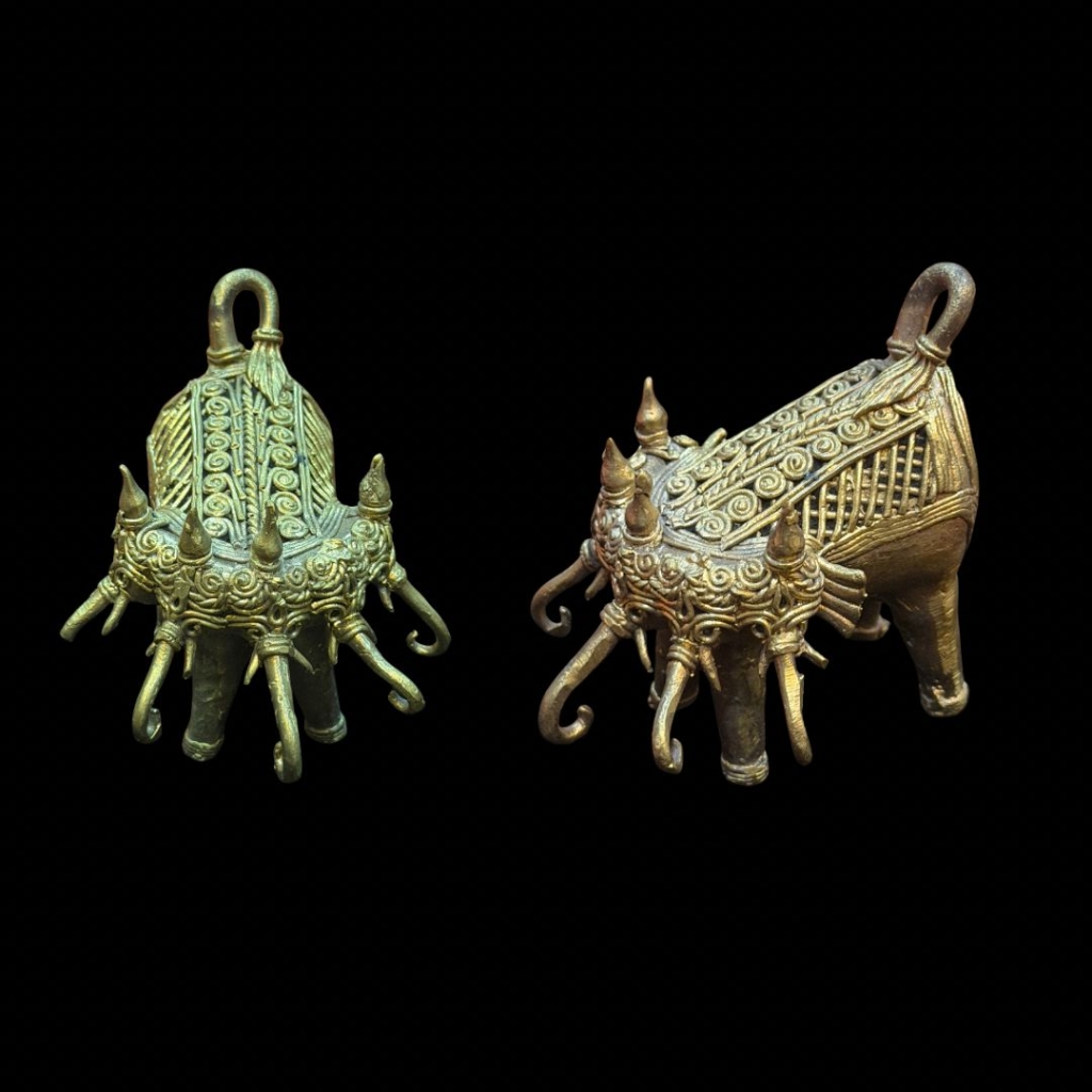 Elephant five headed