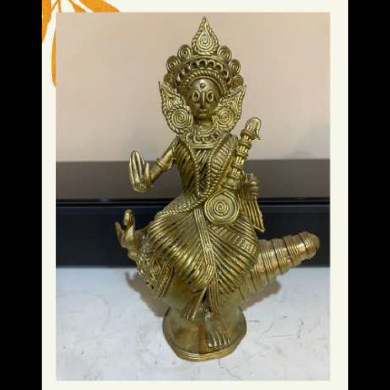 Laxmi seated on Sankh