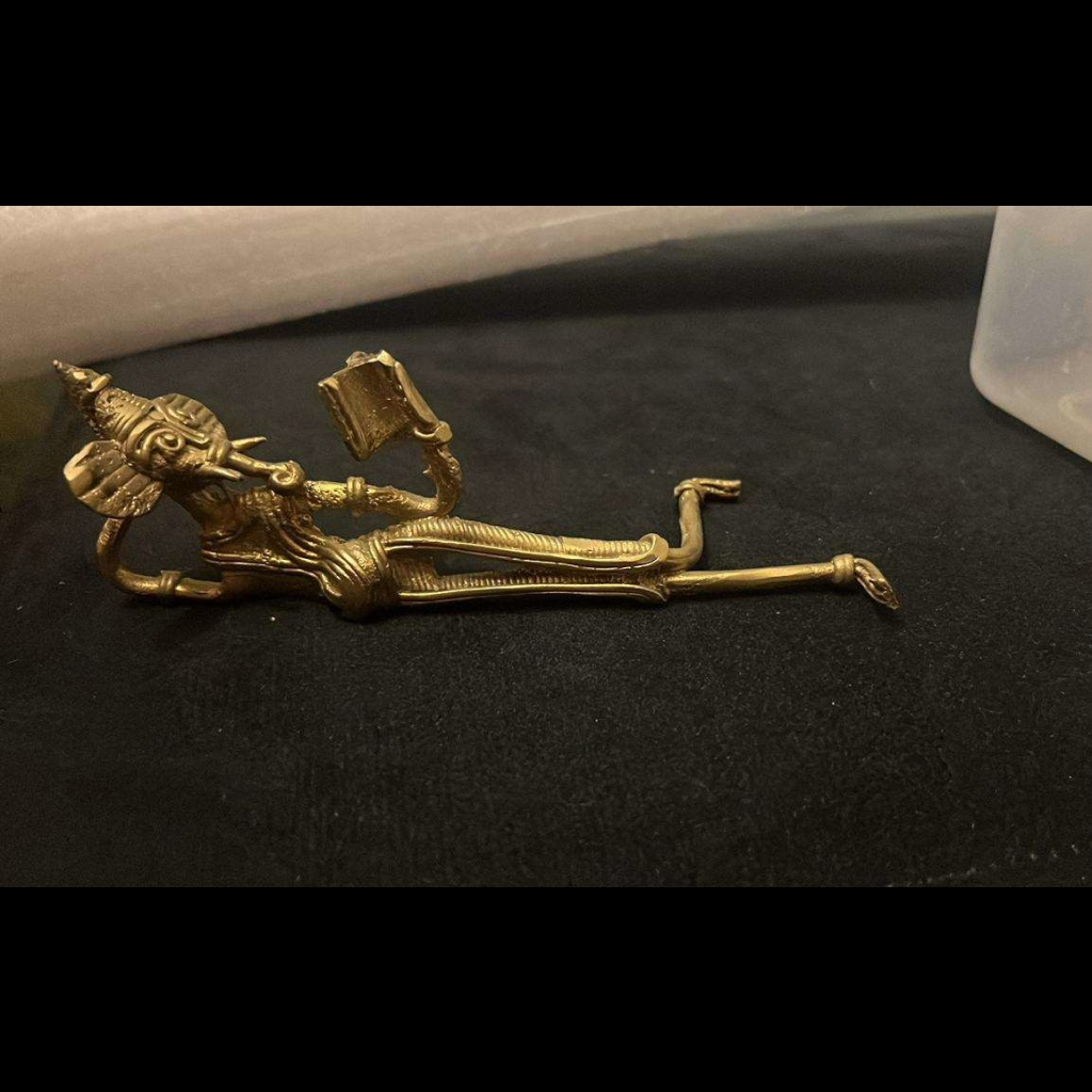 Ganesh reading books