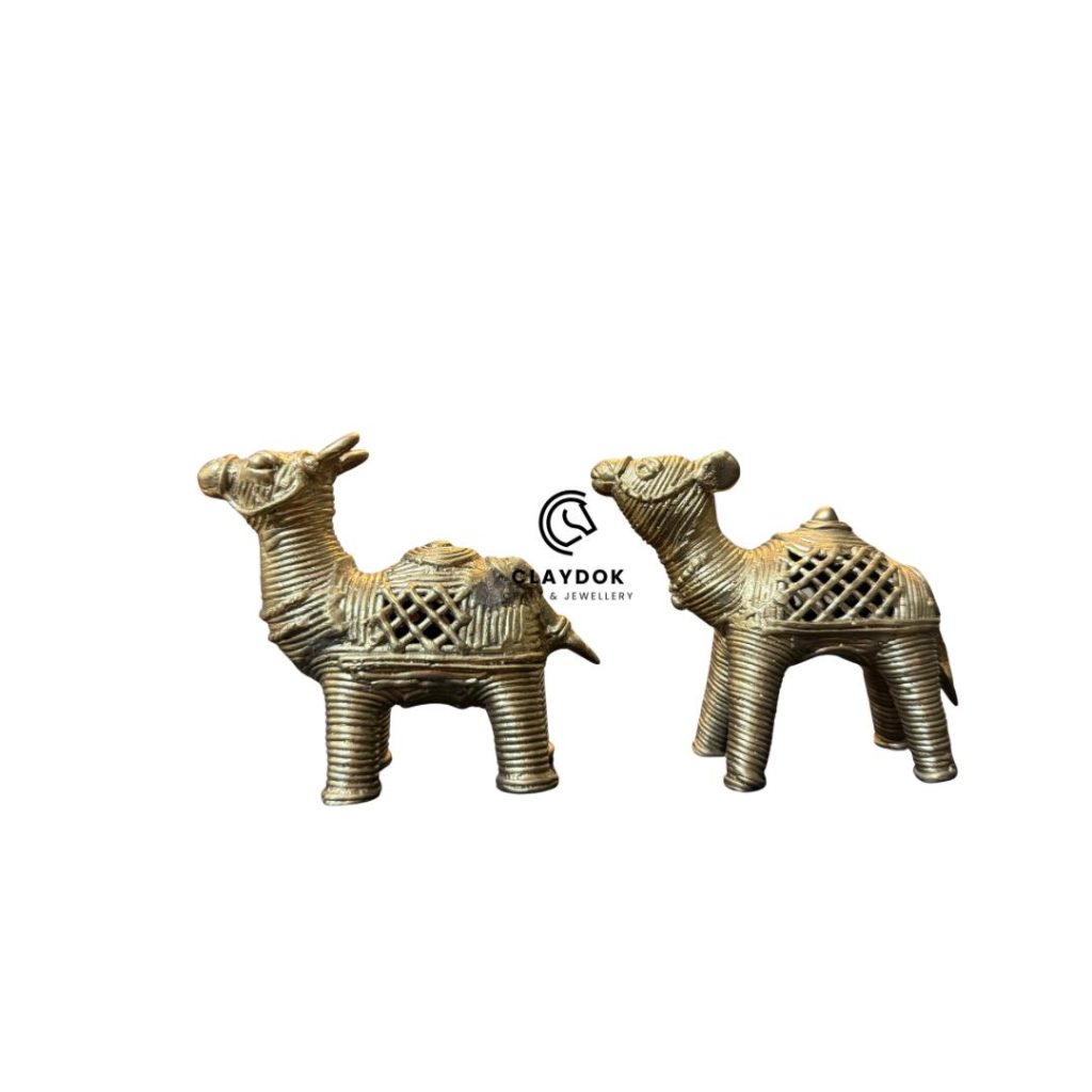 Pair of Medium Camel